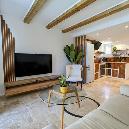 Evasion Au Calme - Maison Cosy Avec Piscine Et Tennis Saint-Vallier-de-Thiey Exteriör bild
